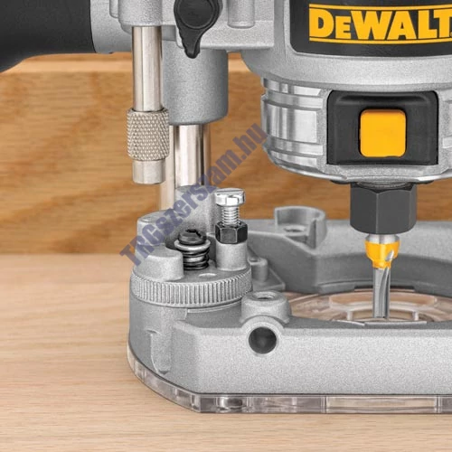 DeWalt Multifunkciós Felsőmarógép D26204K-QS