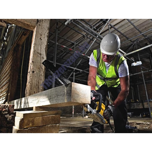DeWalt ALLIGATOR® aligátor fűrész 1600W 300mm DWE396-QS
